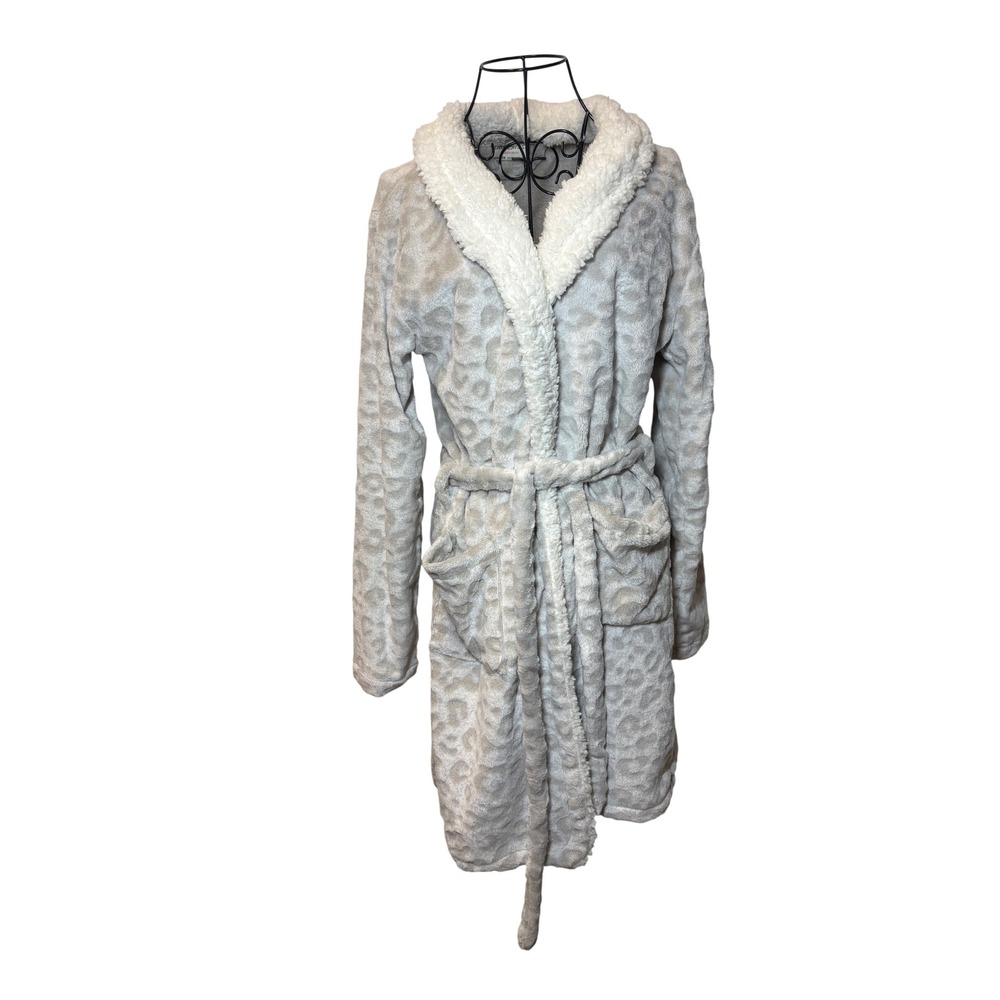 Bobbie Brooks Sleepwear NWOT Grey Leopard Sherpa Collar Plush Robe One Size
